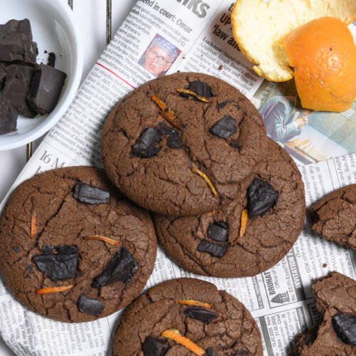 A delicious blend of chocolate, zesty orange, and creamy almond butter, almond flour.